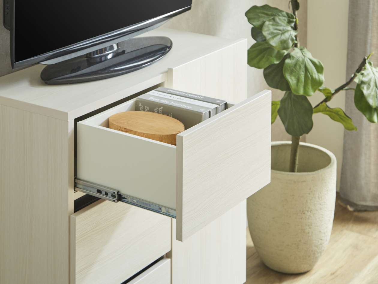 スムーズに開閉しやすいフルオープンレール。